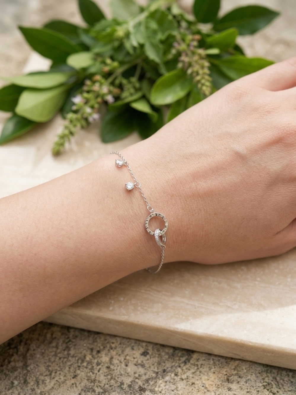 Roman Numeral Interlocking Ring Bracelet with CZ Charms Sterling silver 925